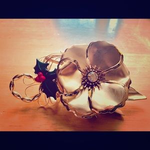 Brooch